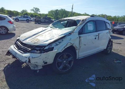 2015 Dodge Journey Crossroad z USA, uszkodzony, nr VIN 3C4PDCGG8FT567835